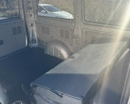 Серый Мерседес Вито, объемом двигателя 2.15 л и пробегом 344 тыс. км за 9400 $, фото 11 на Automoto.ua