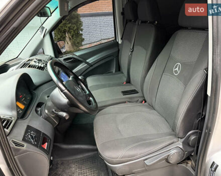 Серый Мерседес Вито, объемом двигателя 2.14 л и пробегом 389 тыс. км за 11499 $, фото 11 на Automoto.ua