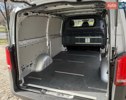 Серый Мерседес Вито, объемом двигателя 2 л и пробегом 125 тыс. км за 28499 $, фото 36 на Automoto.ua