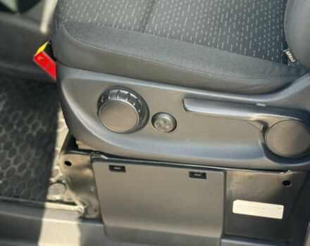 Серый Мерседес Вито, объемом двигателя 2 л и пробегом 125 тыс. км за 28499 $, фото 14 на Automoto.ua