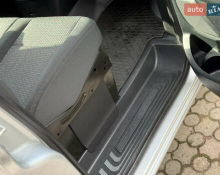 Серый Мерседес Вито, объемом двигателя 2 л и пробегом 125 тыс. км за 28499 $, фото 8 на Automoto.ua