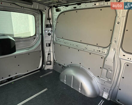 Серый Мерседес Вито, объемом двигателя 2 л и пробегом 125 тыс. км за 28499 $, фото 27 на Automoto.ua