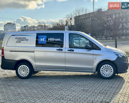 Серый Мерседес Вито, объемом двигателя 2 л и пробегом 125 тыс. км за 28499 $, фото 1 на Automoto.ua