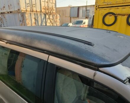 Серый Мерседес Вито, объемом двигателя 2 л и пробегом 999 тыс. км за 1725 $, фото 2 на Automoto.ua