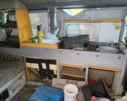 Серый Мерседес Вито, объемом двигателя 2 л и пробегом 999 тыс. км за 1725 $, фото 7 на Automoto.ua