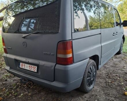 Сірий Мерседес Віто, об'ємом двигуна 2 л та пробігом 450 тис. км за 3200 $, фото 12 на Automoto.ua