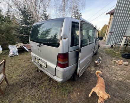 Серый Мерседес Вито, объемом двигателя 2.2 л и пробегом 480 тыс. км за 1300 $, фото 1 на Automoto.ua