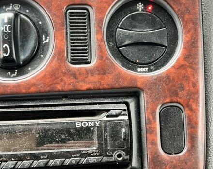 Мерседес Вито 2000 в Чернигове на Automoto.ua Серый Мерседес Вито, объемом двигателя 2.1 л и пробегом 297 тыс. км за 5500 $, фото 8 на Automoto.ua