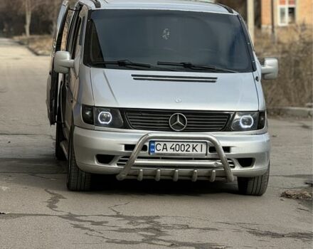 Серый Мерседес Вито, объемом двигателя 2.2 л и пробегом 400 тыс. км за 4000 $, фото 2 на Automoto.ua