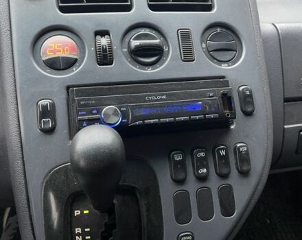 Сірий Мерседес Віто, об'ємом двигуна 2.2 л та пробігом 441 тис. км за 3000 $, фото 5 на Automoto.ua