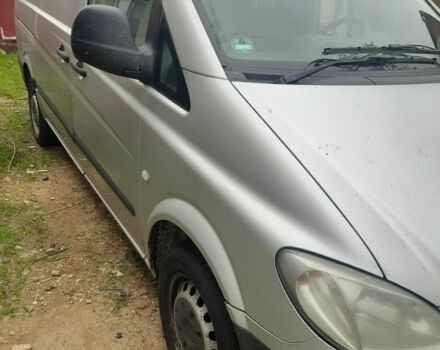 Серый Мерседес Вито, объемом двигателя 2.2 л и пробегом 363 тыс. км за 5300 $, фото 2 на Automoto.ua