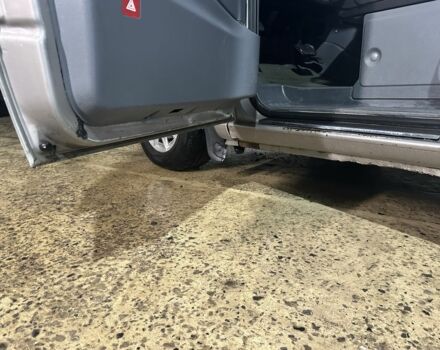 Сірий Мерседес Віто, об'ємом двигуна 2.1 л та пробігом 450 тис. км за 5300 $, фото 11 на Automoto.ua