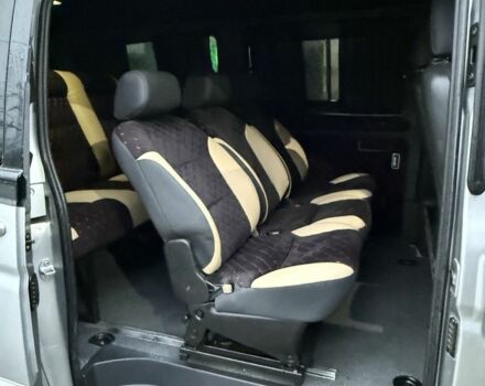 Серый Мерседес Вито, объемом двигателя 2.1 л и пробегом 330 тыс. км за 10500 $, фото 12 на Automoto.ua