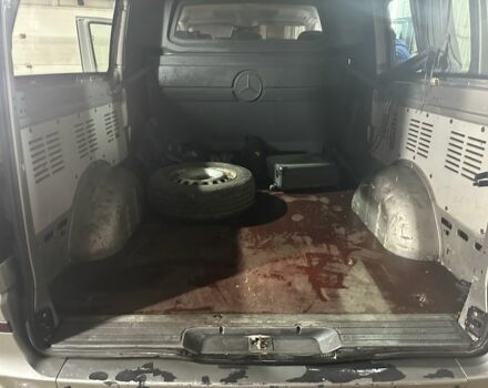 Сірий Мерседес Віто, об'ємом двигуна 2.1 л та пробігом 450 тис. км за 5300 $, фото 13 на Automoto.ua