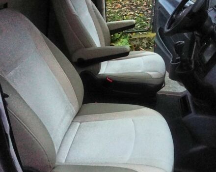 Сірий Мерседес Віто, об'ємом двигуна 2.1 л та пробігом 214 тис. км за 8500 $, фото 10 на Automoto.ua