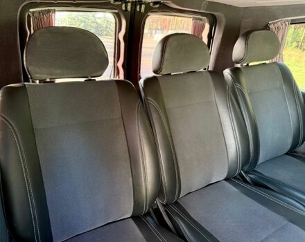 Серый Мерседес Вито, объемом двигателя 2.2 л и пробегом 285 тыс. км за 10900 $, фото 7 на Automoto.ua