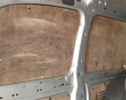 Серый Мерседес Вито, объемом двигателя 2.1 л и пробегом 294 тыс. км за 6550 $, фото 6 на Automoto.ua