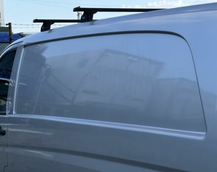 Серый Мерседес Вито, объемом двигателя 2.1 л и пробегом 330 тыс. км за 10300 $, фото 11 на Automoto.ua