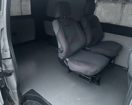 Серый Мерседес Вито, объемом двигателя 2.2 л и пробегом 260 тыс. км за 10000 $, фото 8 на Automoto.ua