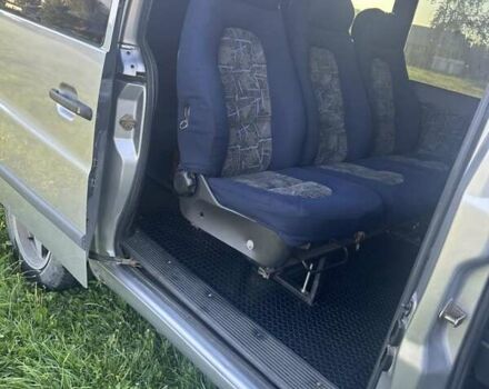 Серый Мерседес Вито, объемом двигателя 2.3 л и пробегом 265 тыс. км за 5500 $, фото 17 на Automoto.ua