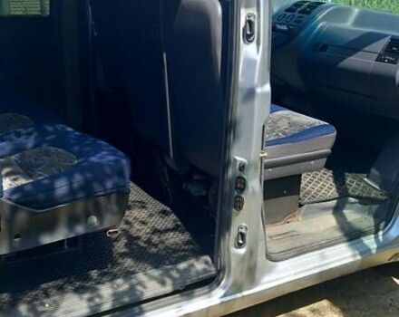 Серый Мерседес Вито, объемом двигателя 2.3 л и пробегом 265 тыс. км за 5500 $, фото 1 на Automoto.ua