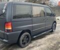 Серый Мерседес Вито, объемом двигателя 2.3 л и пробегом 500 тыс. км за 6200 $, фото 2 на Automoto.ua