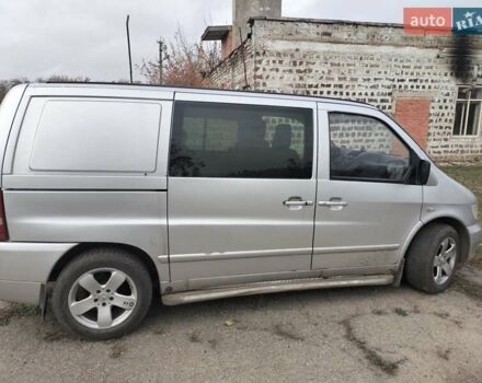 Мерседес Вито 1998 в Пятихатках на Automoto.ua Серый Мерседес Вито, объемом двигателя 2.3 л и пробегом 438 тыс. км за 4000 $, фото 2 на Automoto.ua