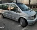 Серый Мерседес Вито, объемом двигателя 2.2 л и пробегом 200 тыс. км за 2750 $, фото 1 на Automoto.ua