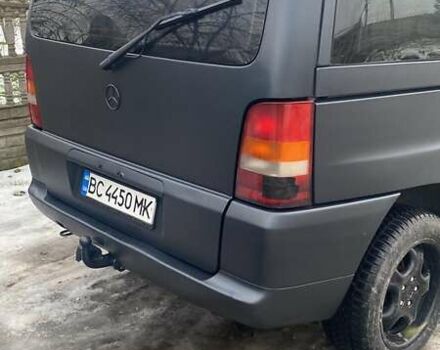 Серый Мерседес Вито, объемом двигателя 2.3 л и пробегом 500 тыс. км за 6200 $, фото 3 на Automoto.ua
