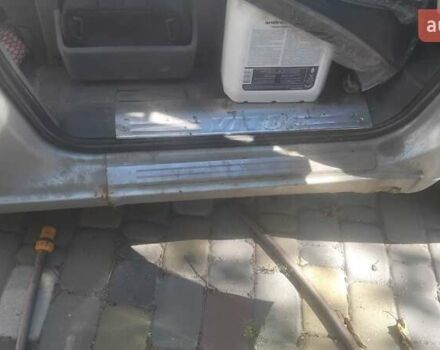 Серый Мерседес Вито, объемом двигателя 2.15 л и пробегом 150 тыс. км за 4000 $, фото 1 на Automoto.ua