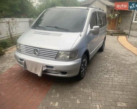 Серый Мерседес Вито, объемом двигателя 2.1 л и пробегом 300 тыс. км за 4500 $, фото 6 на Automoto.ua