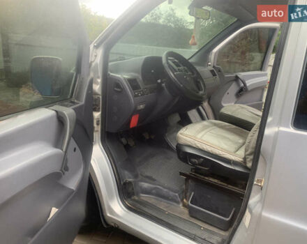 Серый Мерседес Вито, объемом двигателя 2.1 л и пробегом 300 тыс. км за 4500 $, фото 8 на Automoto.ua