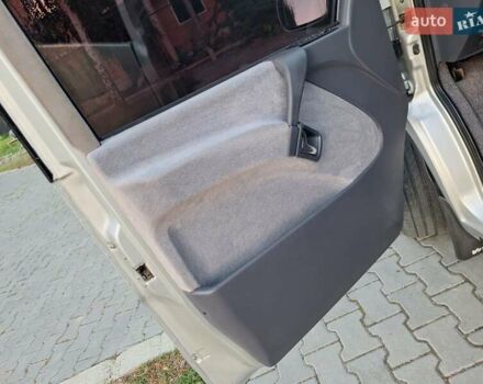 Сірий Мерседес Віто, об'ємом двигуна 2.15 л та пробігом 445 тис. км за 6700 $, фото 59 на Automoto.ua