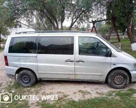 Серый Мерседес Вито, объемом двигателя 2.3 л и пробегом 400 тыс. км за 1650 $, фото 2 на Automoto.ua