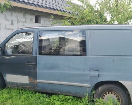 Сірий Мерседес Віто, об'ємом двигуна 2.3 л та пробігом 354 тис. км за 2800 $, фото 1 на Automoto.ua