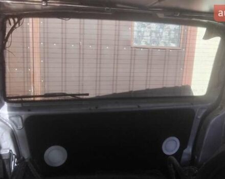 Серый Мерседес Вито, объемом двигателя 2.15 л и пробегом 150 тыс. км за 4000 $, фото 3 на Automoto.ua