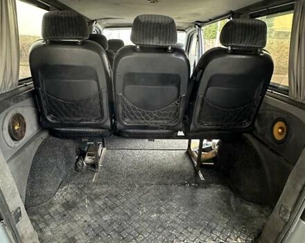 Серый Мерседес Вито, объемом двигателя 2.3 л и пробегом 461 тыс. км за 3750 $, фото 15 на Automoto.ua