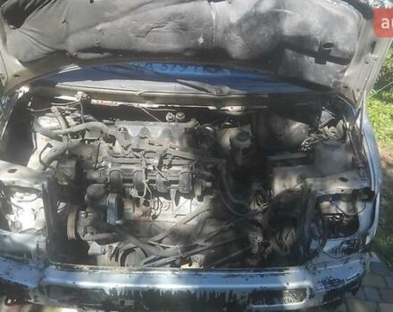 Серый Мерседес Вито, объемом двигателя 2.15 л и пробегом 150 тыс. км за 4000 $, фото 7 на Automoto.ua