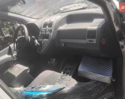 Серый Мерседес Вито, объемом двигателя 2.15 л и пробегом 150 тыс. км за 4000 $, фото 5 на Automoto.ua