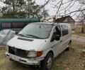 Серый Мерседес Вито, объемом двигателя 0 л и пробегом 245 тыс. км за 2000 $, фото 6 на Automoto.ua