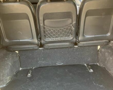 Серый Мерседес Вито, объемом двигателя 2.2 л и пробегом 331 тыс. км за 3800 $, фото 2 на Automoto.ua