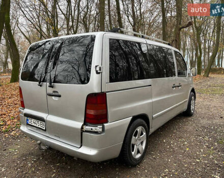 Серый Мерседес Вито, объемом двигателя 2.15 л и пробегом 350 тыс. км за 4750 $, фото 6 на Automoto.ua