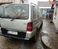 Серый Мерседес Вито, объемом двигателя 2.15 л и пробегом 265 тыс. км за 2300 $, фото 5 на Automoto.ua