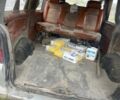 Серый Мерседес Вито, объемом двигателя 2.1 л и пробегом 200 тыс. км за 1800 $, фото 3 на Automoto.ua