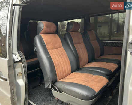 Серый Мерседес Вито, объемом двигателя 2.15 л и пробегом 350 тыс. км за 4750 $, фото 11 на Automoto.ua