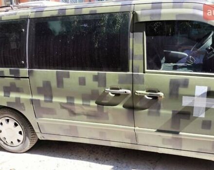 Серый Мерседес Вито, объемом двигателя 2.15 л и пробегом 300 тыс. км за 3800 $, фото 3 на Automoto.ua