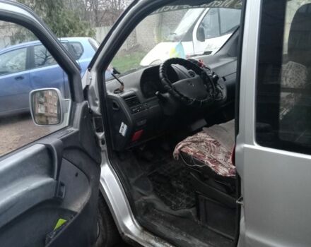 Сірий Мерседес Віто, об'ємом двигуна 2 л та пробігом 345 тис. км за 4200 $, фото 1 на Automoto.ua