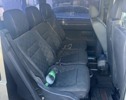 Серый Мерседес Вито, объемом двигателя 2.2 л и пробегом 500 тыс. км за 3000 $, фото 5 на Automoto.ua