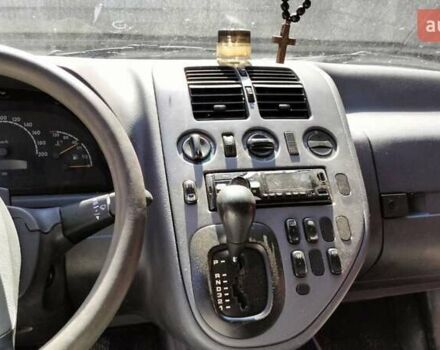 Серый Мерседес Вито, объемом двигателя 2.15 л и пробегом 300 тыс. км за 3800 $, фото 9 на Automoto.ua