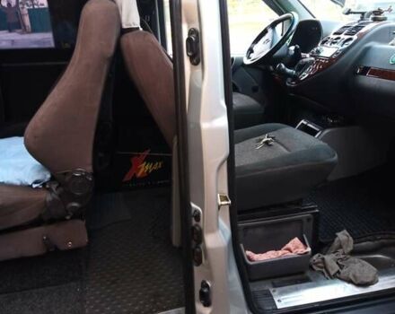 Серый Мерседес Вито, объемом двигателя 2.15 л и пробегом 400 тыс. км за 5541 $, фото 15 на Automoto.ua